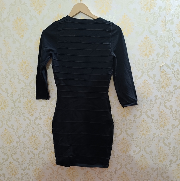 Mango - Picture 2 of 4